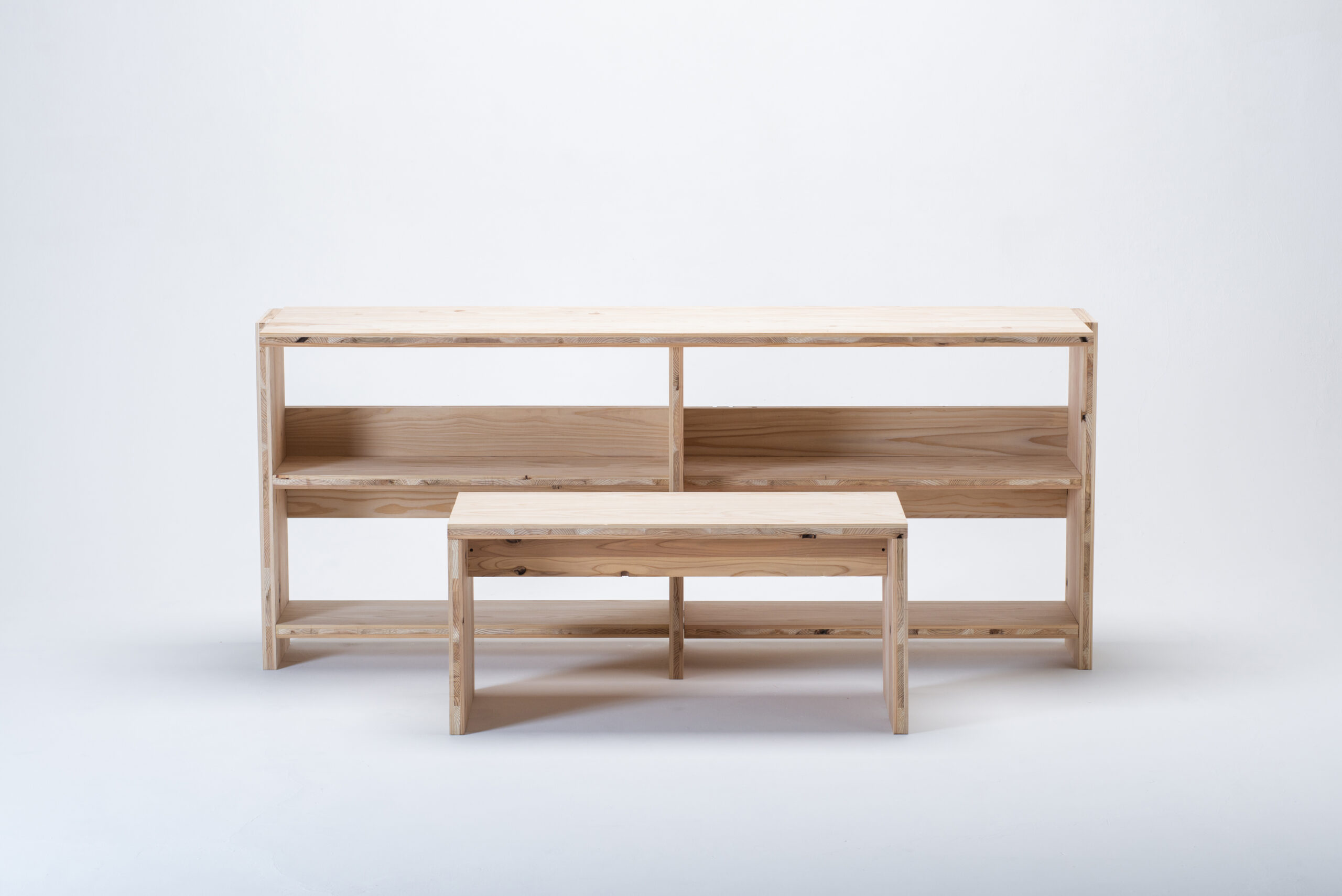 Shelving desk in cedar wood (CLT)